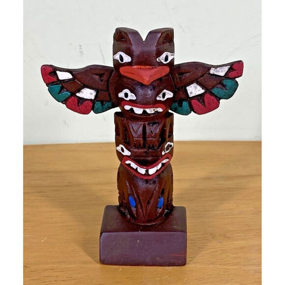 Totem Pole Alaskan Craft 4.5" Tall Figurine Vintage Resin Made in USA - Picture 1 of 8
